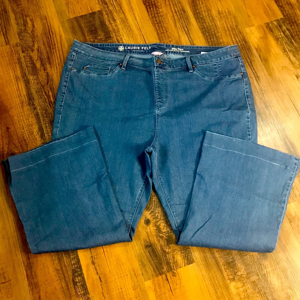 Laurie Felt Los Angeles... silky flare